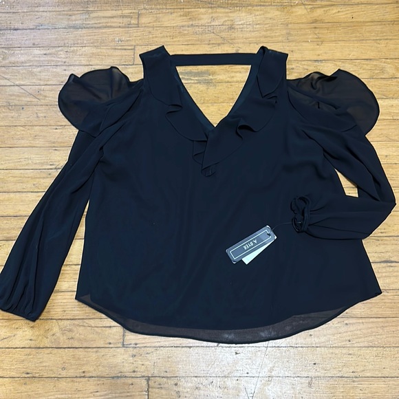 Women’s A. Byer long sleeve chiffon ruffle cold shoulder flowy top blouse black - Picture 2 of 5
